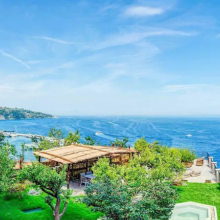 Cliffside Manor *